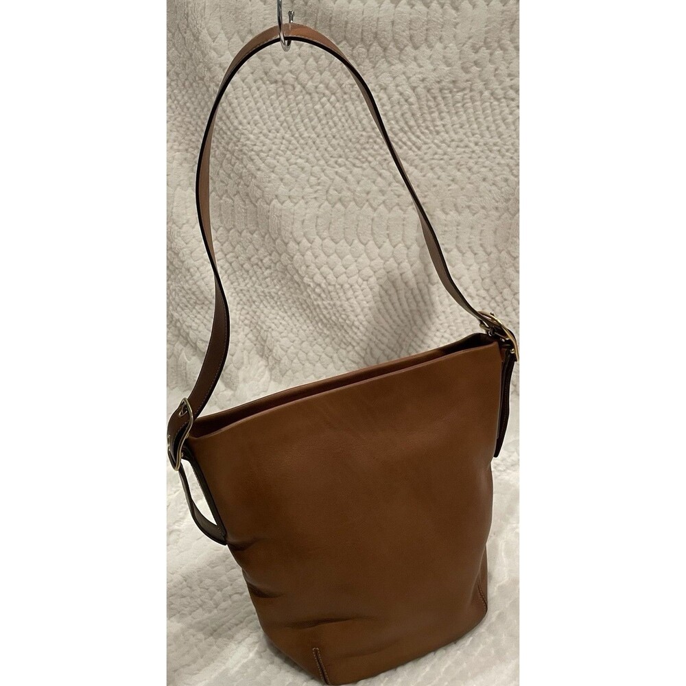 Vintage Coach Buttery Leather Shoulder Bag D2S-9118 Saddle Brown